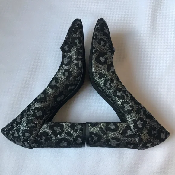 Cole Haan Black Silver Animal Print Block Heels 7B - Picture 4 of 8